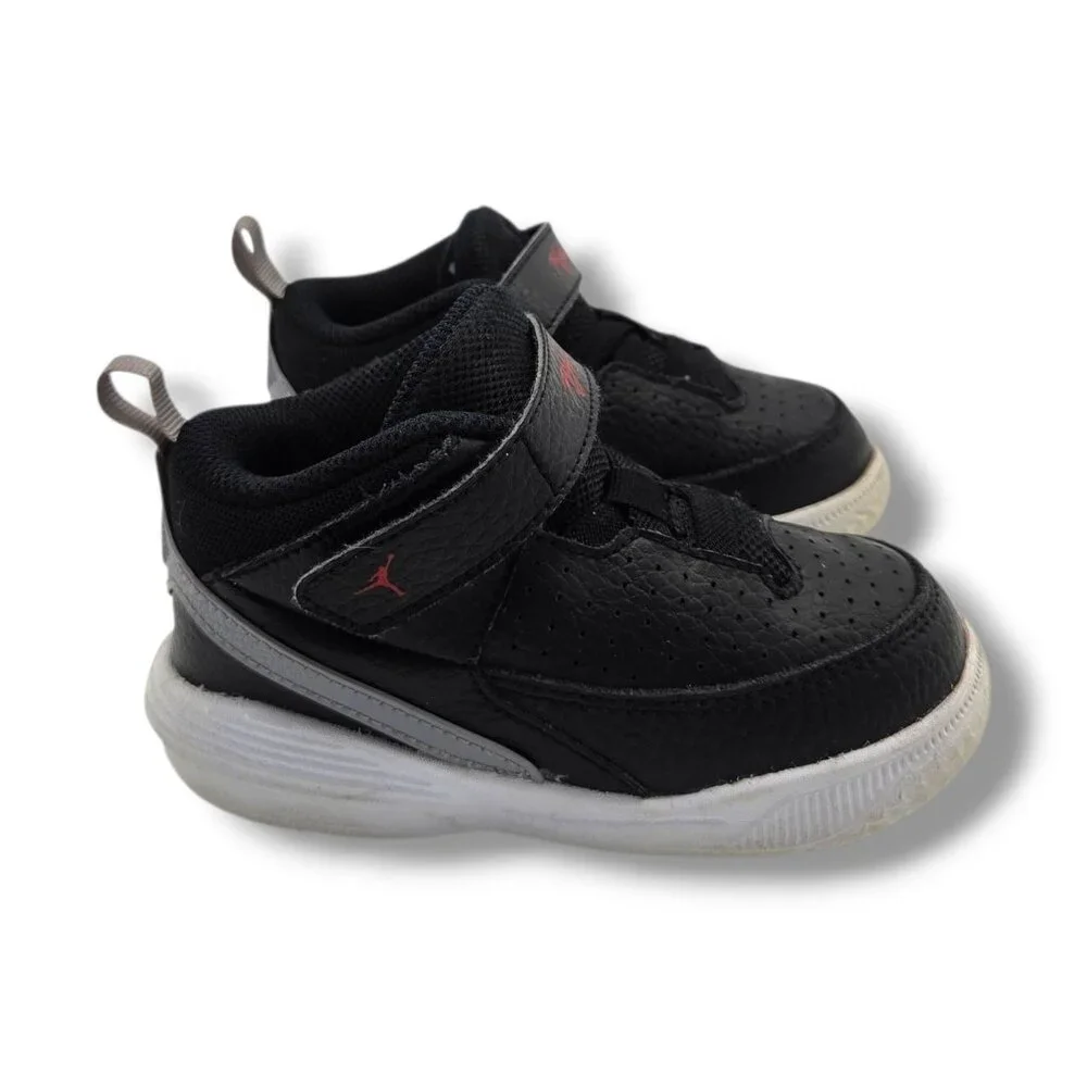 Nike Air Jordan Max Aura‎ 5 Sneakers Toddler 8 Black Cement DZ4355-061